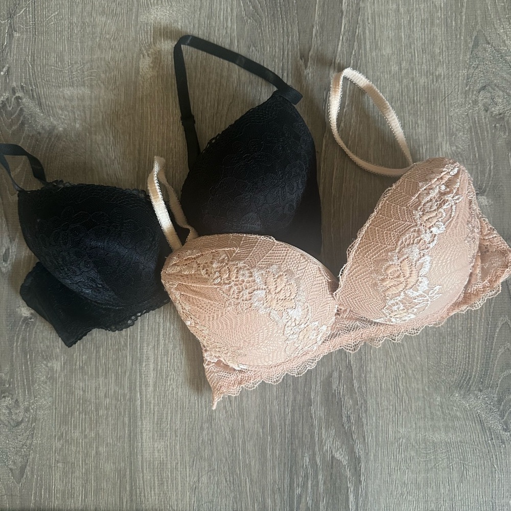 Elegant Lace Bra Set - Black and Cream